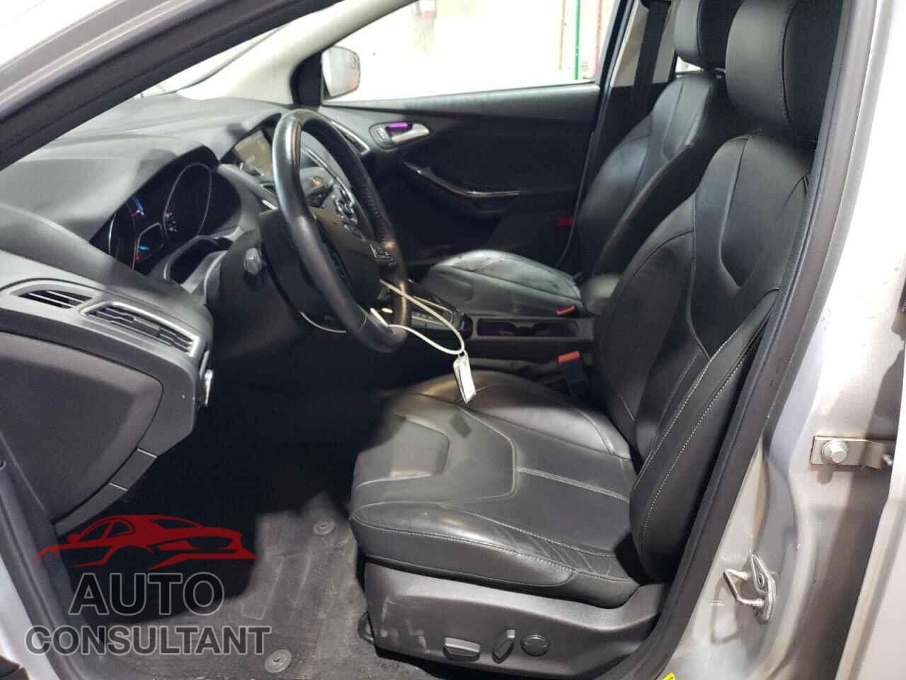 FORD FOCUS 2015 - 1FADP3N23FL321410