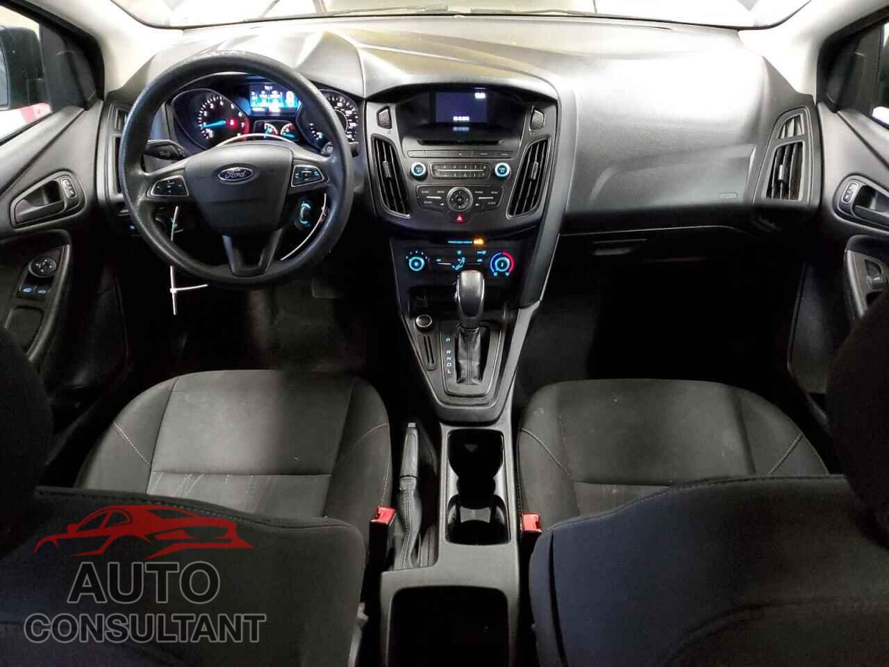 FORD FOCUS 2016 - 1FADP3E2XGL392959