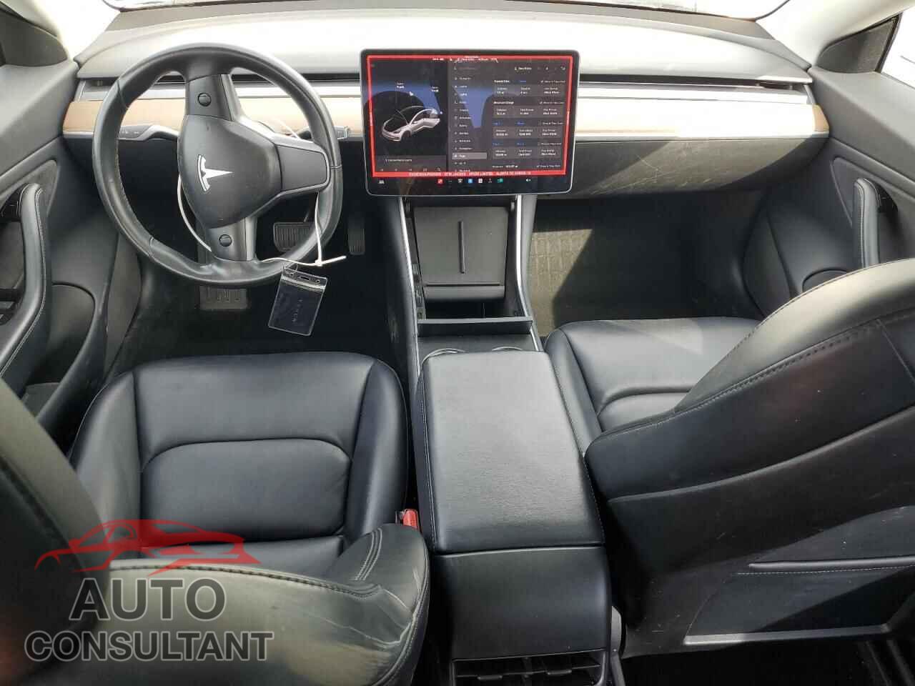 TESLA MODEL 3 2018 - 5YJ3E1EA5JF035318