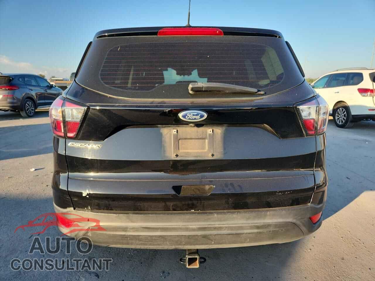 FORD ESCAPE 2017 - 1FMCU0F75HUE71843