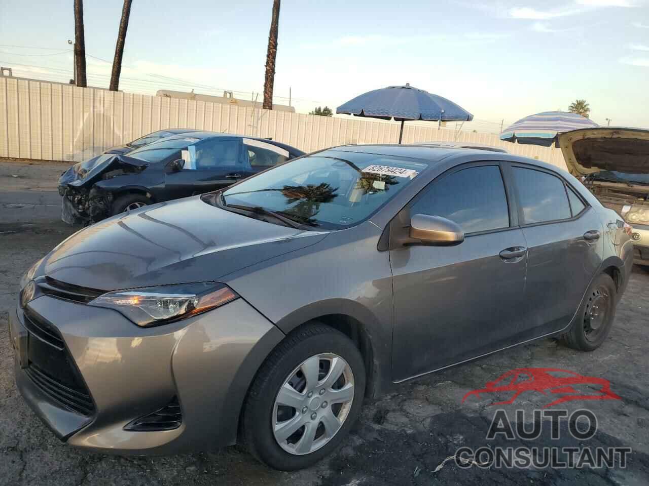 TOYOTA COROLLA 2018 - 5YFBURHE6JP845007