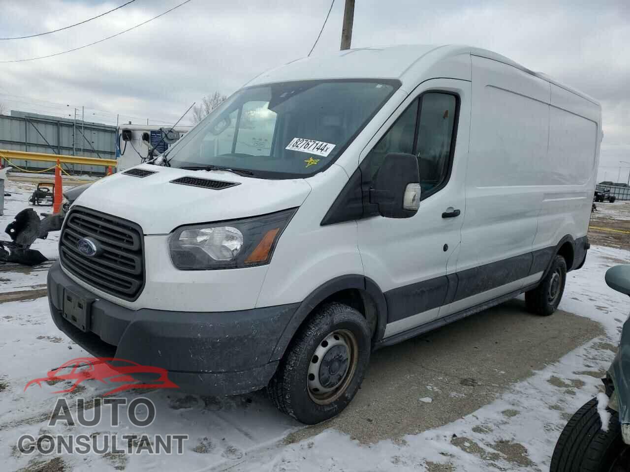 FORD TRANSIT 2018 - 1FTYR2CM1JKB47887
