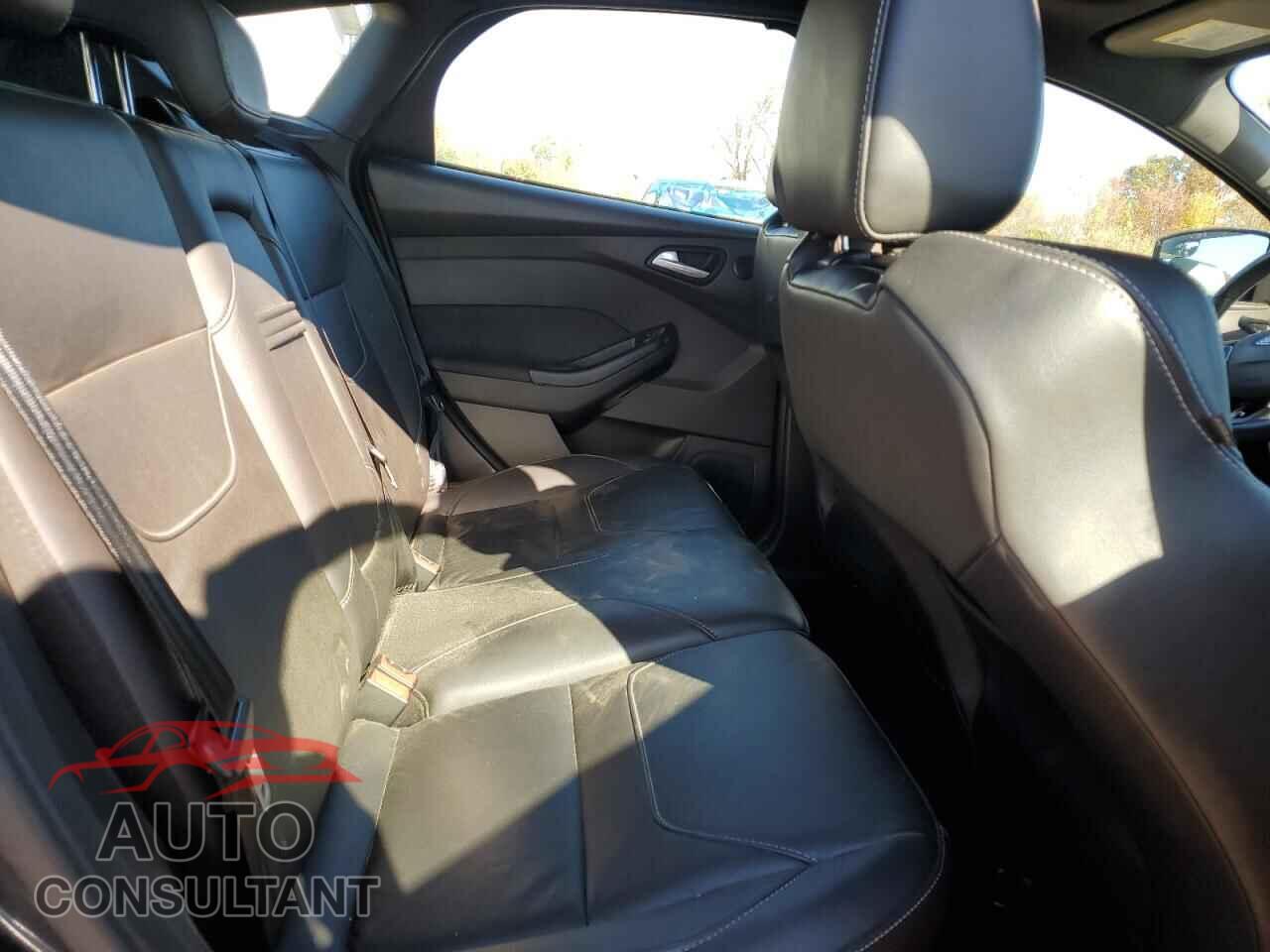 FORD FOCUS 2016 - 1FADP3L98GL370166