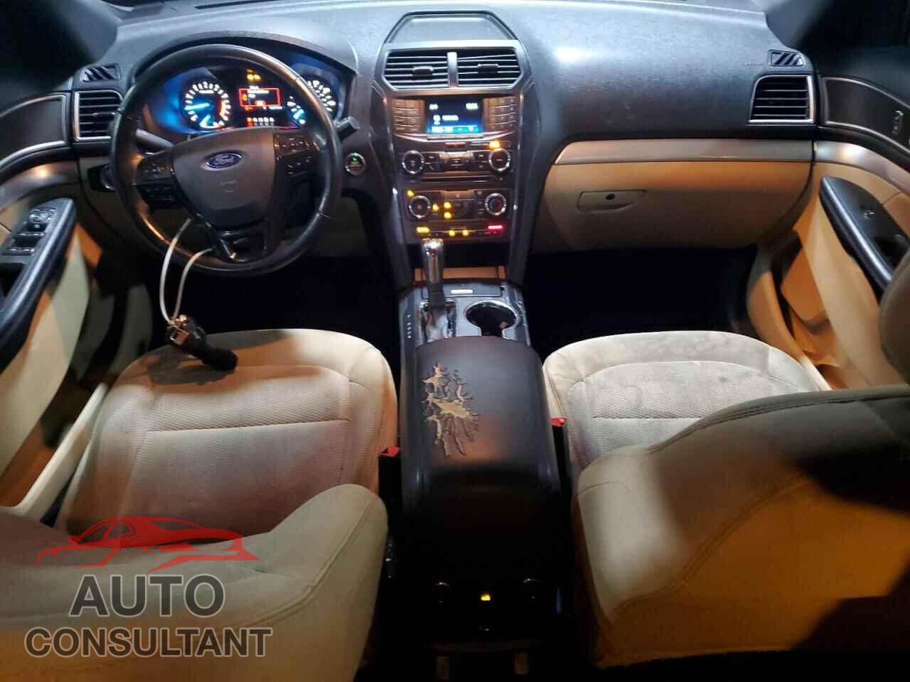 FORD EXPLORER 2017 - 1FM5K8D88HGE01860