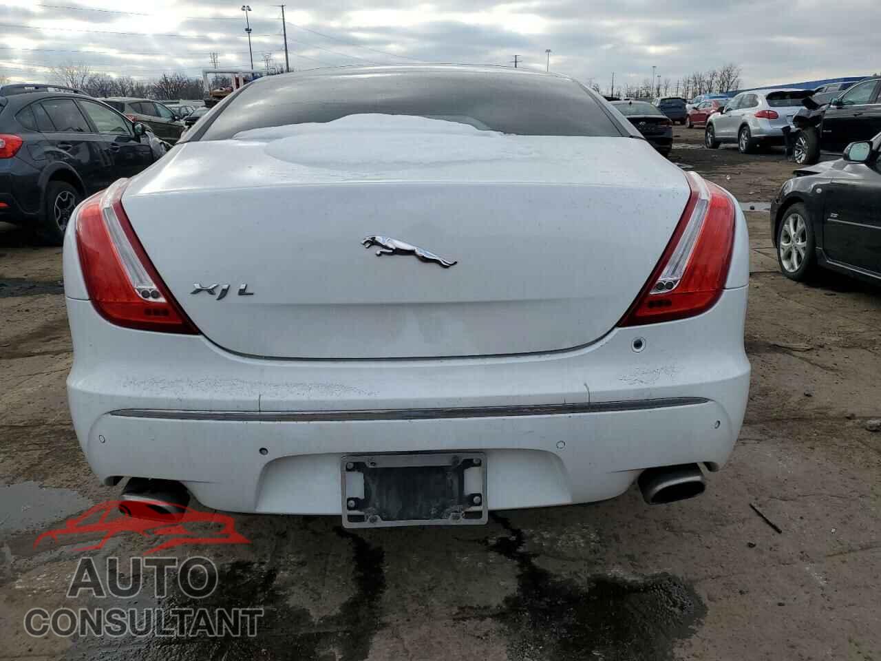 JAGUAR XJ 2012 - SAJWA2GB2CLV29500