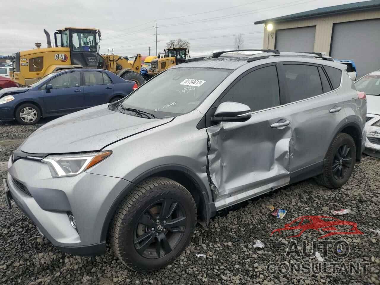 TOYOTA RAV4 2018 - JTMRFREV3JJ198647