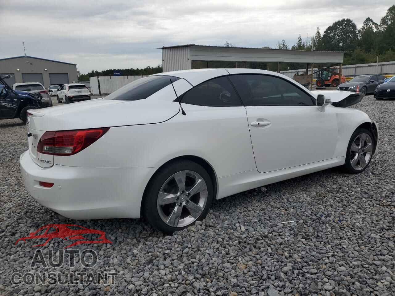 LEXUS IS 2011 - JTHFF2C20B2518472
