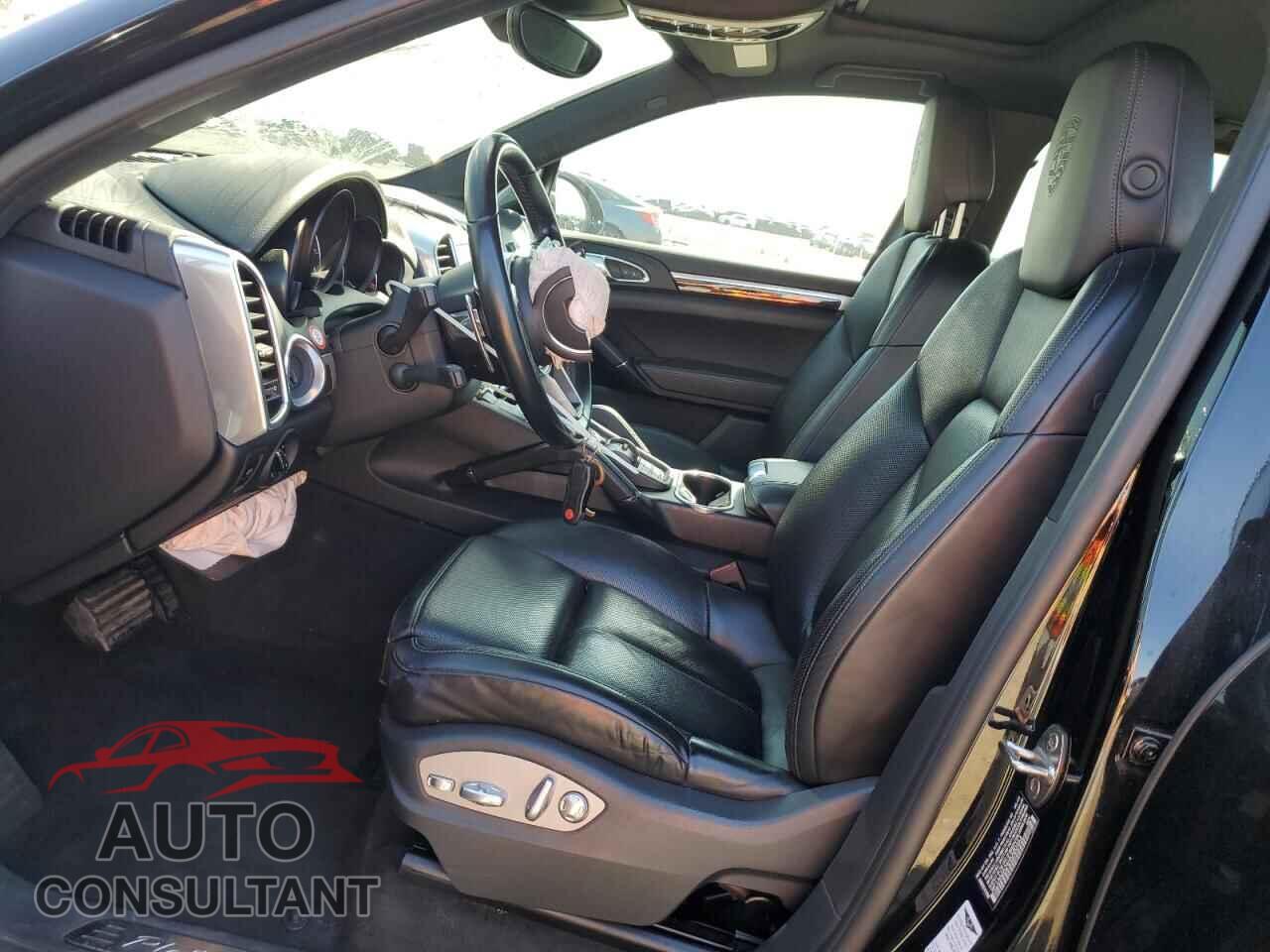 PORSCHE CAYENNE 2017 - WP1AA2A24HKA80463