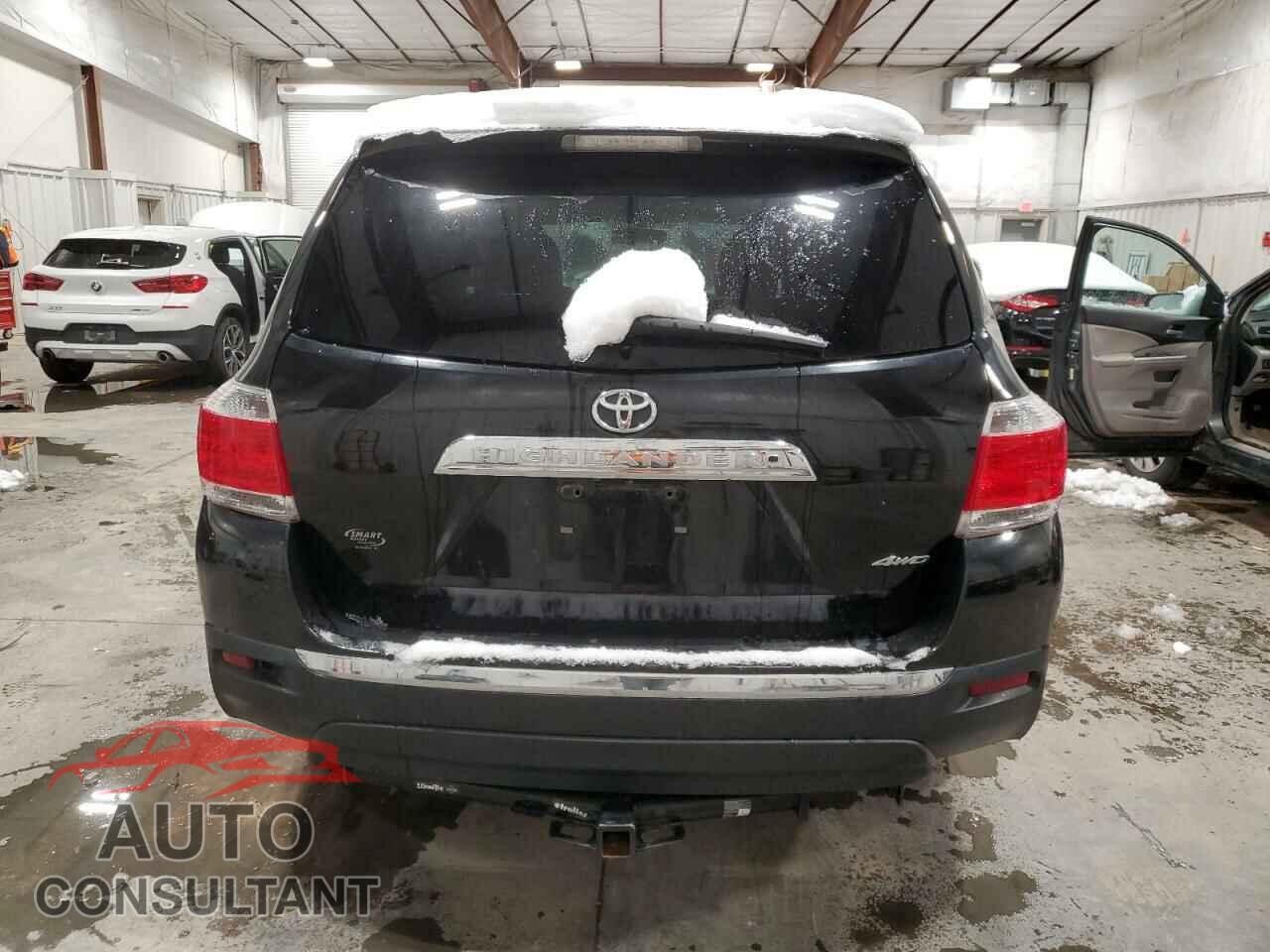 TOYOTA HIGHLANDER 2013 - 5TDBK3EH8DS254349