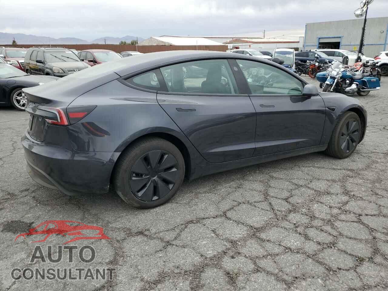 TESLA MODEL 3 2024 - 5YJ3E1EA3RF867137