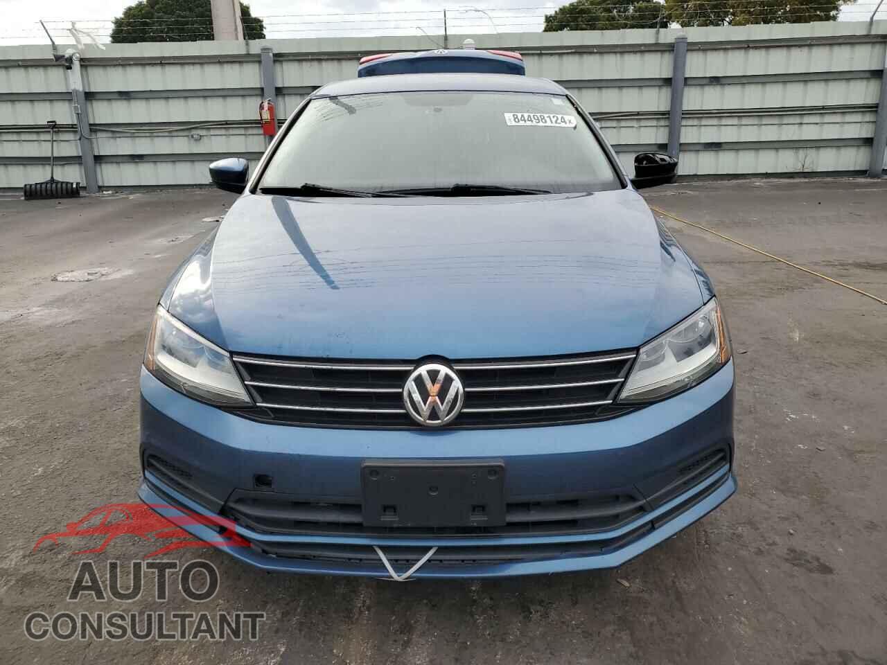 VOLKSWAGEN JETTA 2017 - 3VW2B7AJ3HM310135