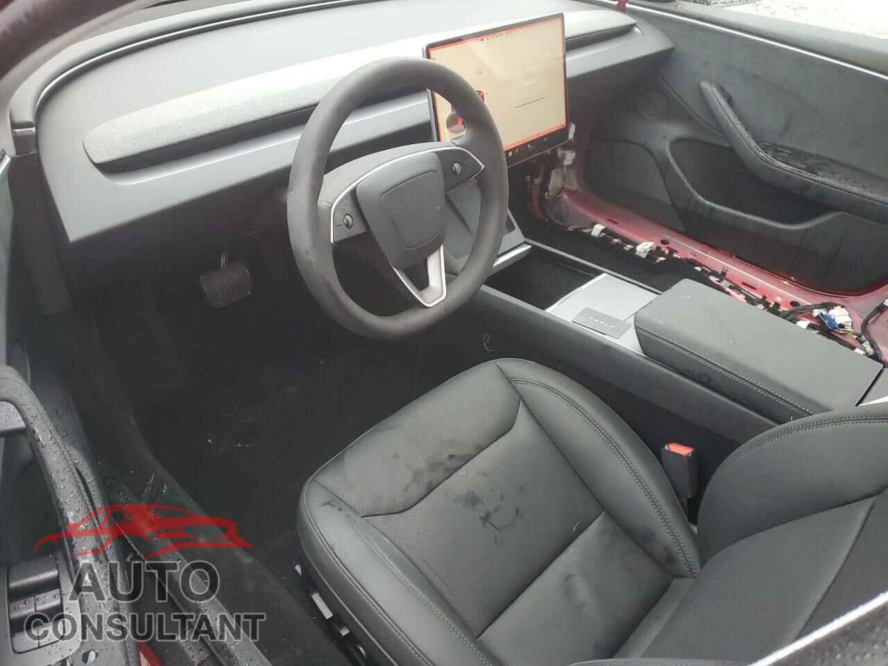 TESLA MODEL 3 2024 - 5YJ3E1EB8RF843733