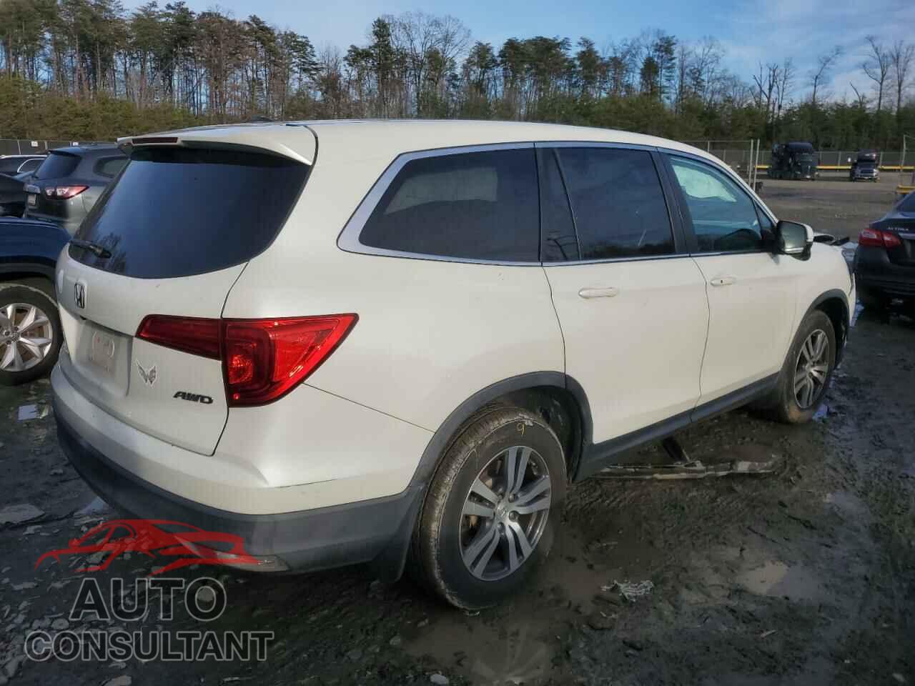 HONDA PILOT 2016 - 5FNYF6H5XGB076129