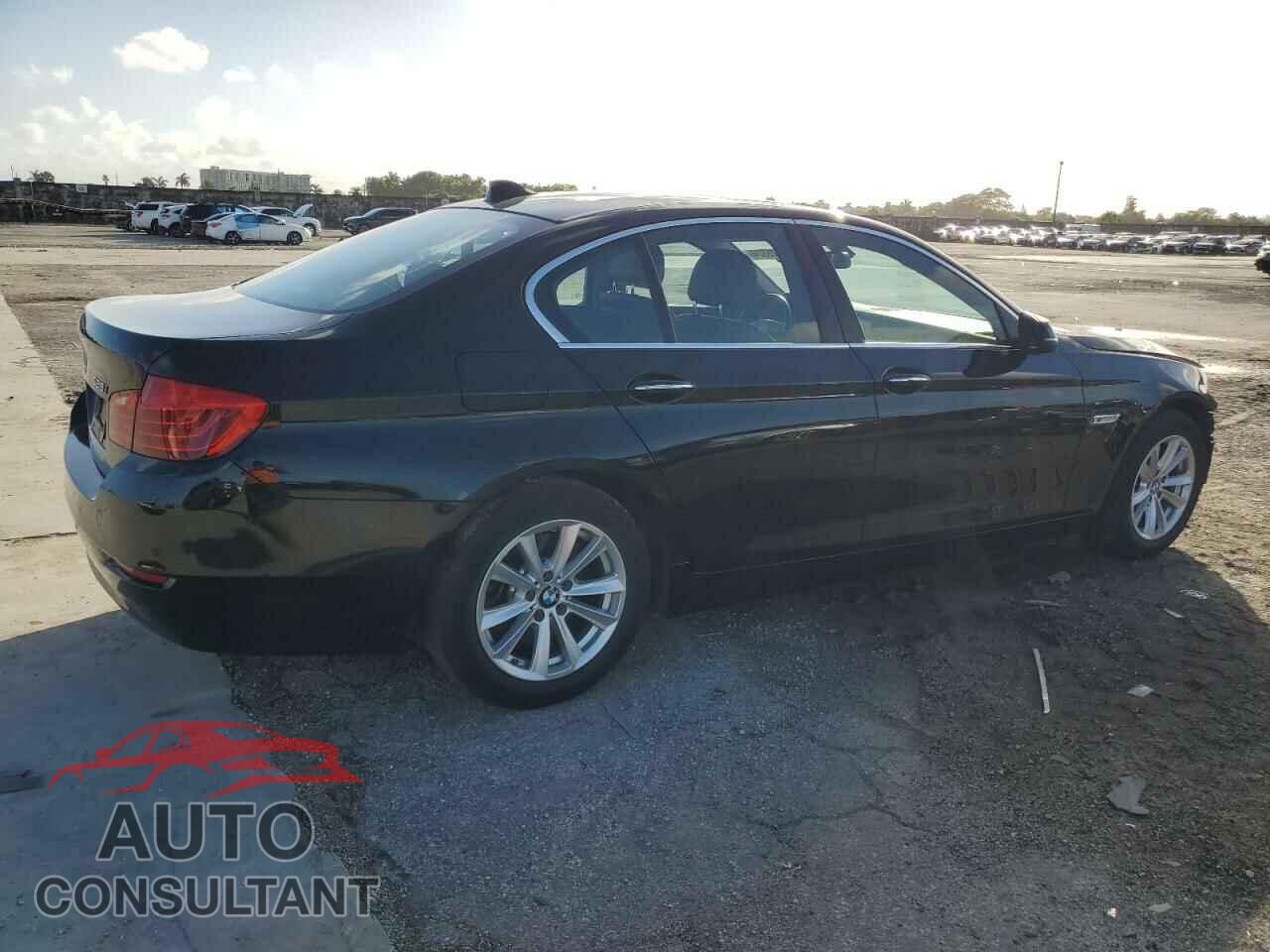 BMW 5 SERIES 2014 - WBA5A5C52ED510001