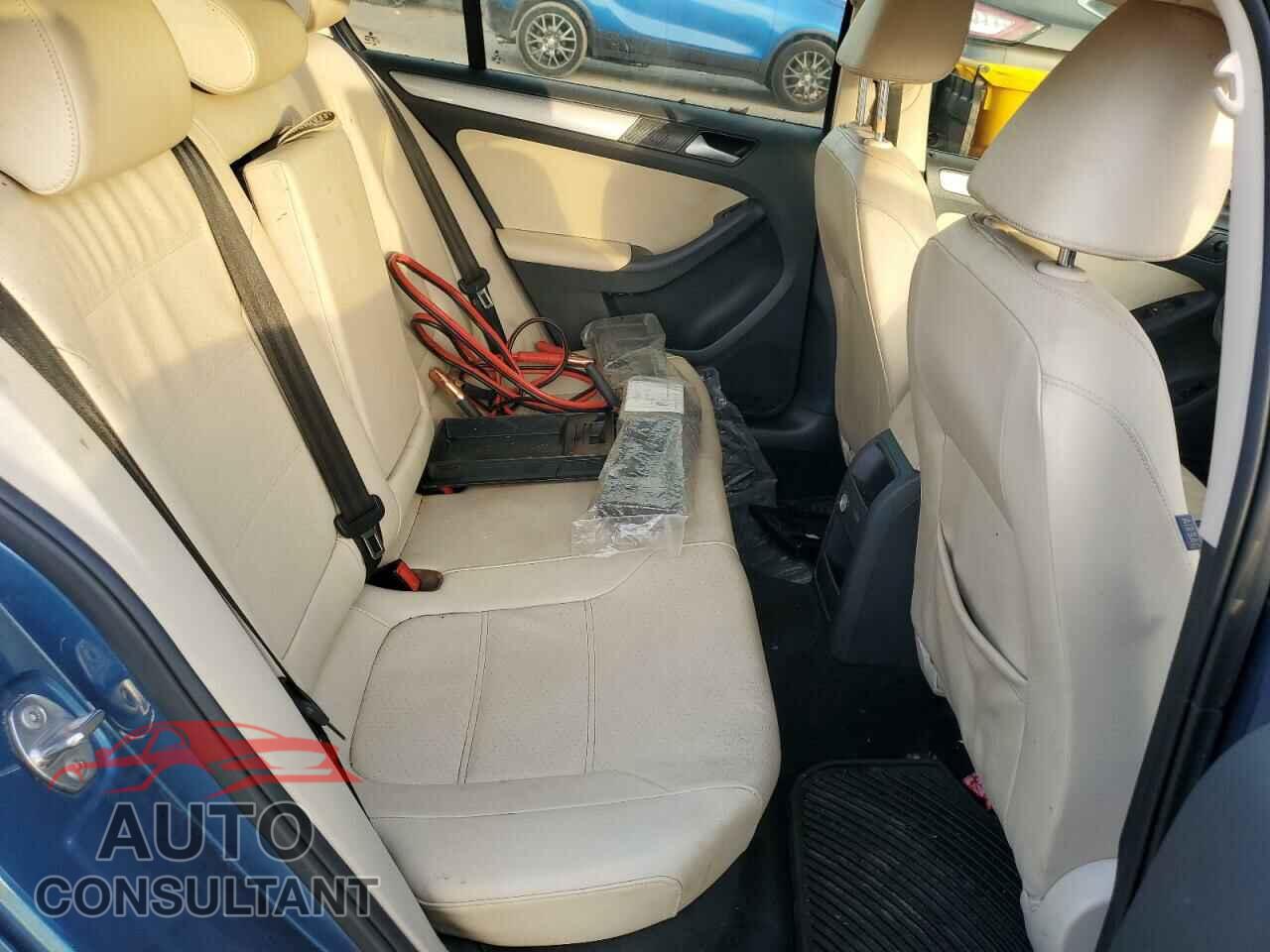 VOLKSWAGEN JETTA 2017 - 3VWDB7AJ9HM281183