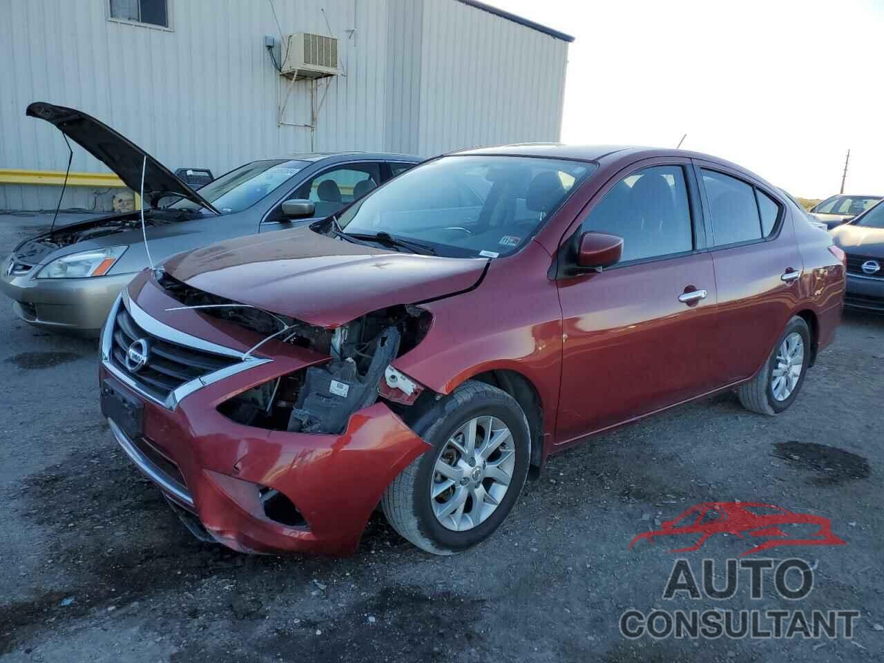 NISSAN VERSA 2018 - 3N1CN7AP0JL807354