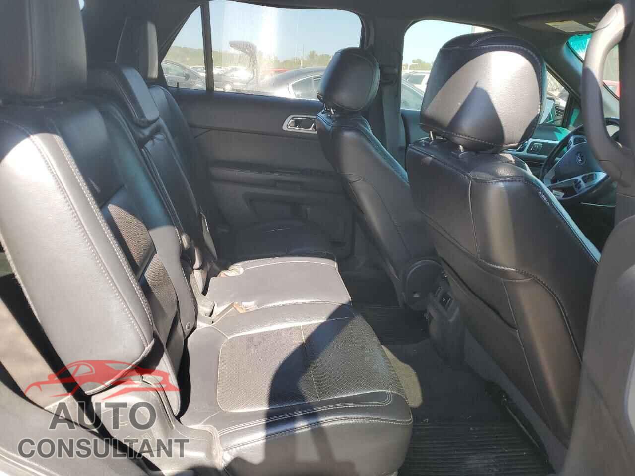 FORD EXPLORER 2012 - 1FMHK8F83CGA67353