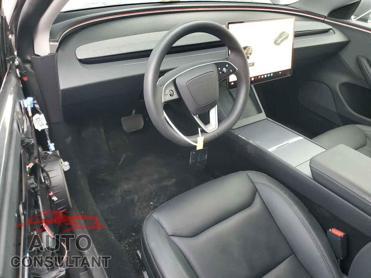 TESLA MODEL 3 2024 - 5YJ3E1EA8RF744353