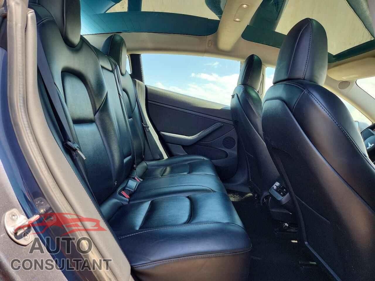 TESLA MODEL 3 2022 - 5YJ3E1EA2NF286853