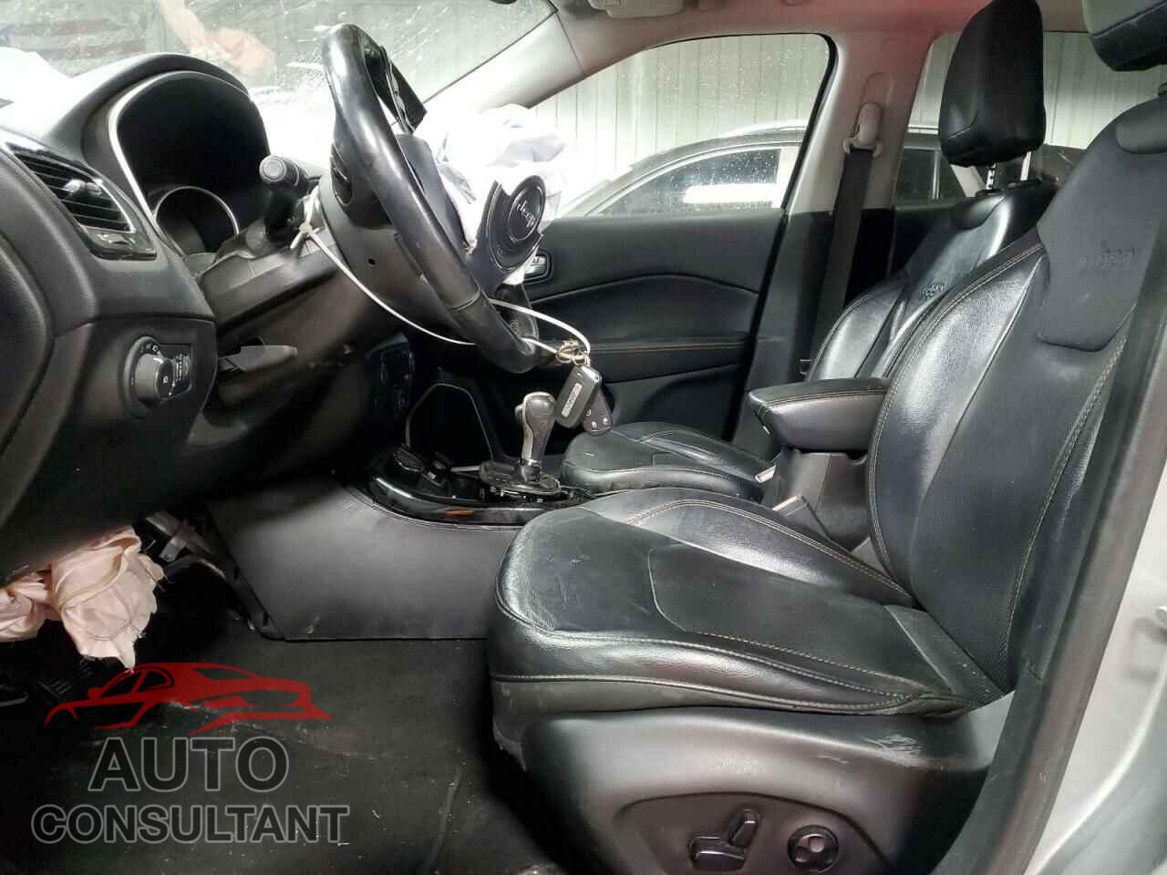 JEEP COMPASS 2018 - 3C4NJDCB5JT482492