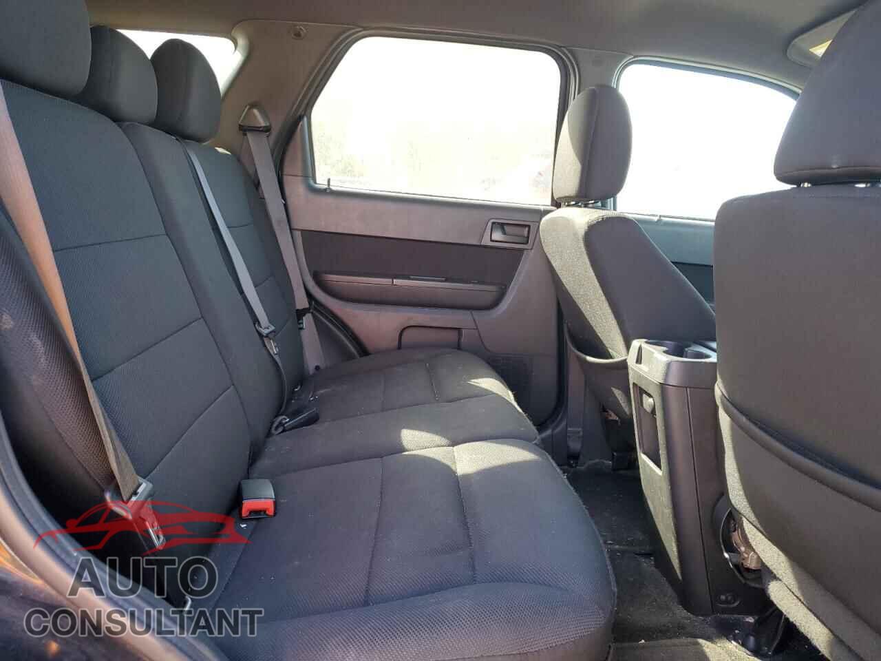 FORD ESCAPE 2010 - 1FMCU9D77AKB73688