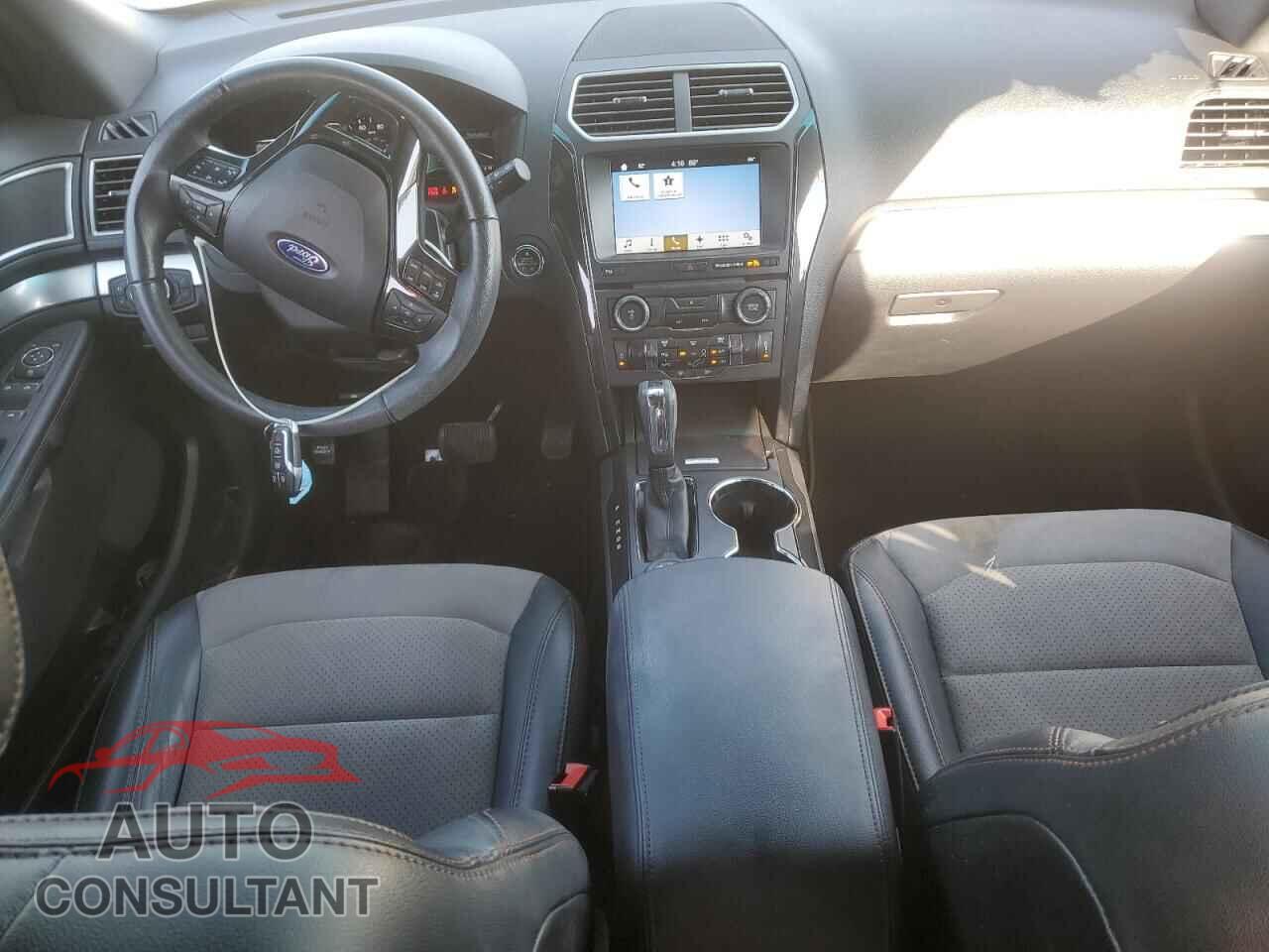 FORD EXPLORER 2017 - 1FM5K8D84HGA59016