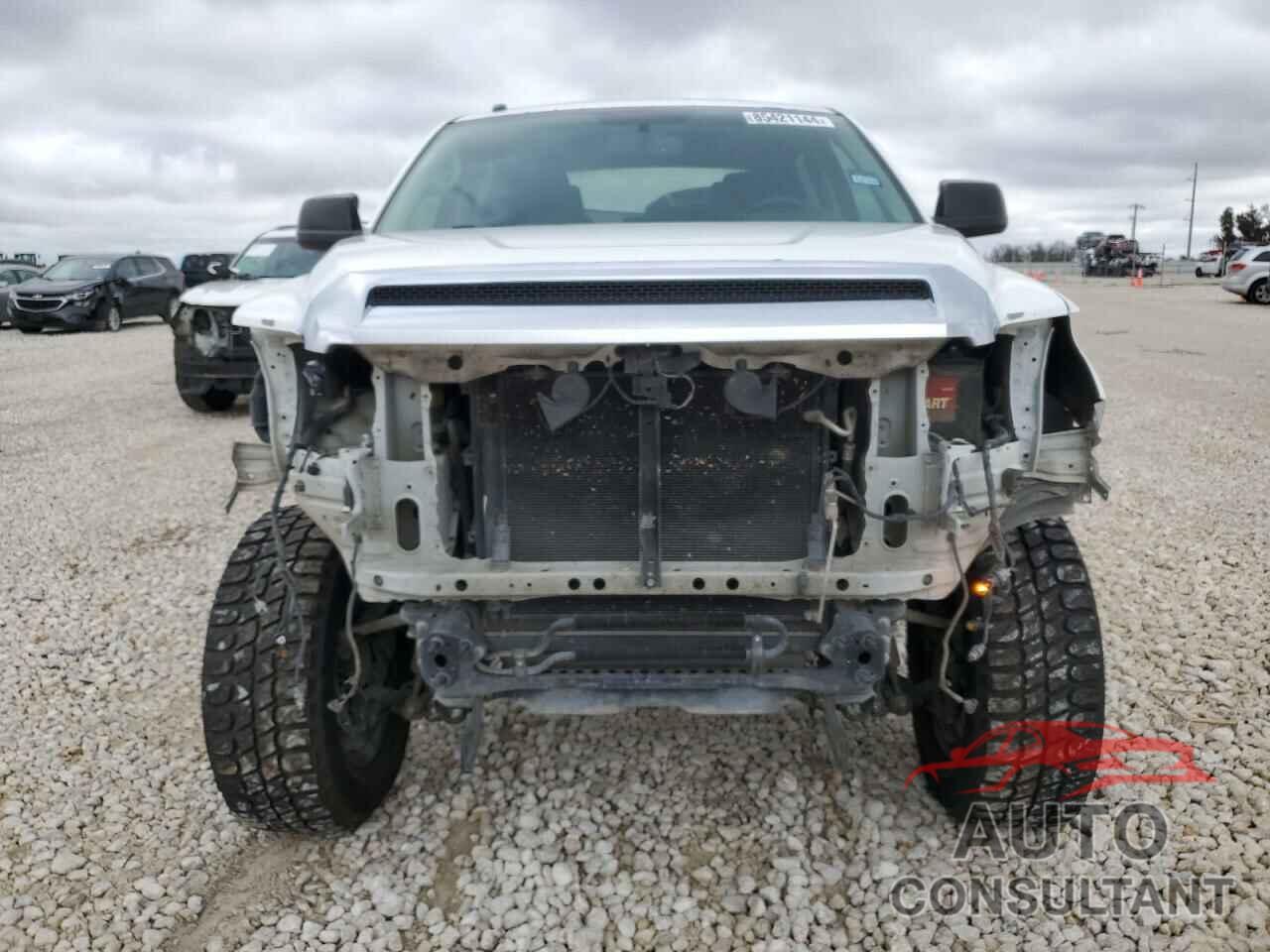 TOYOTA TUNDRA 2017 - 5TFEM5F10HX121539
