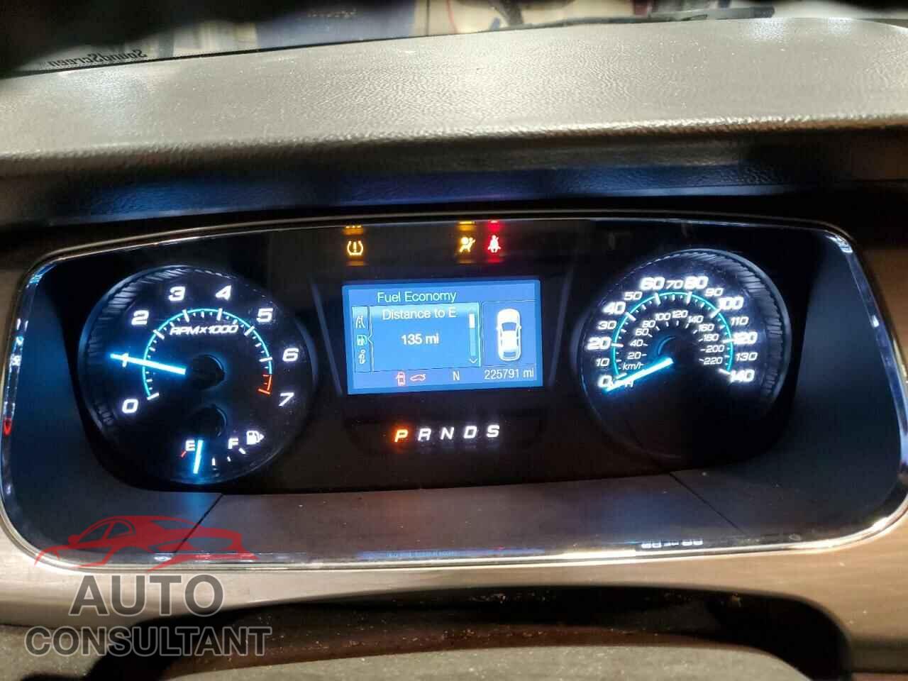 FORD TAURUS 2015 - 1FAHP2H88FG192584