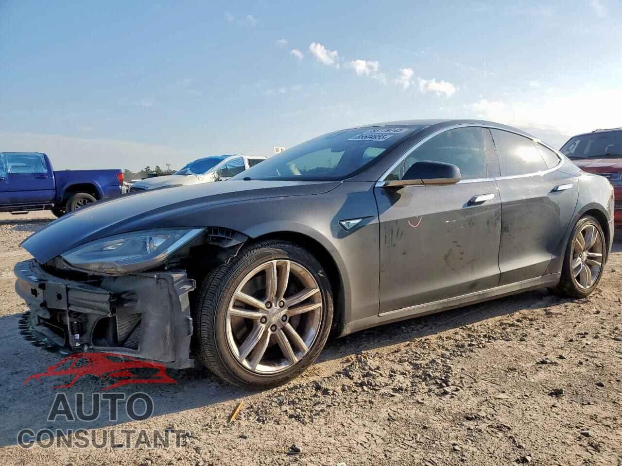 TESLA MODEL S 2015 - 5YJSA1E24FF114924