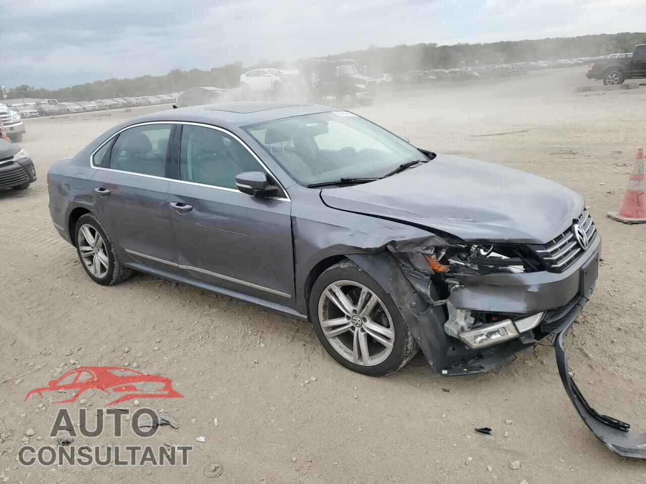 VOLKSWAGEN PASSAT 2013 - 1VWCM7A32DC083113