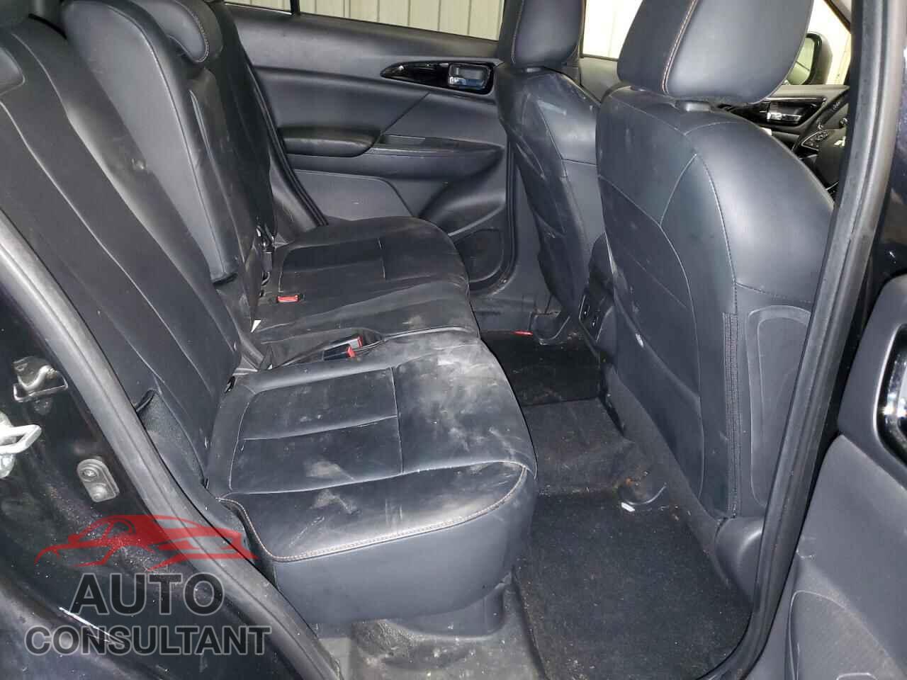 MITSUBISHI ECLIPSE 2019 - JA4AT5AA2KZ047734