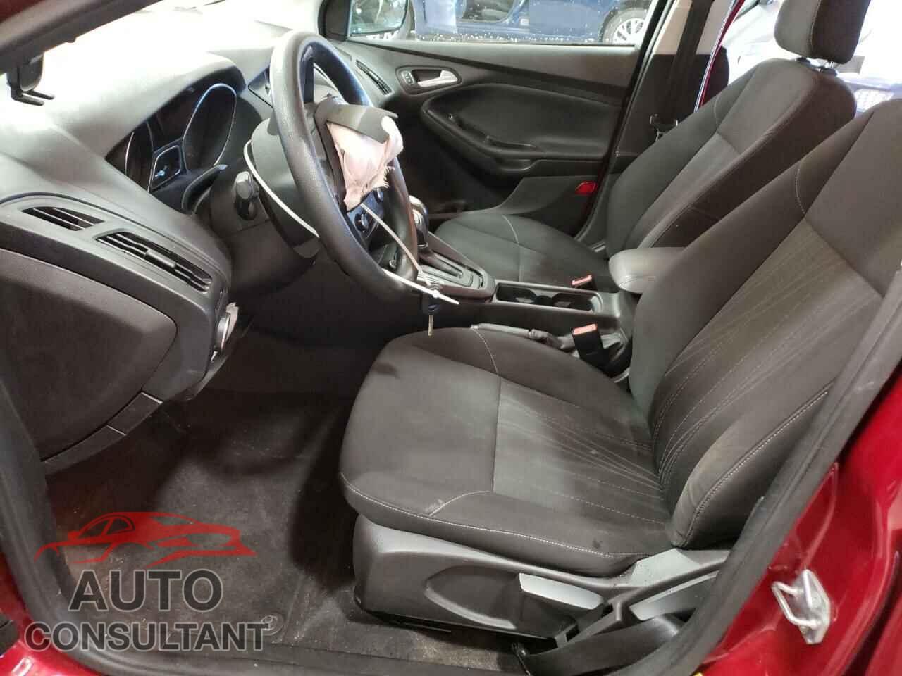 FORD FOCUS 2015 - 1FADP3F20FL333495