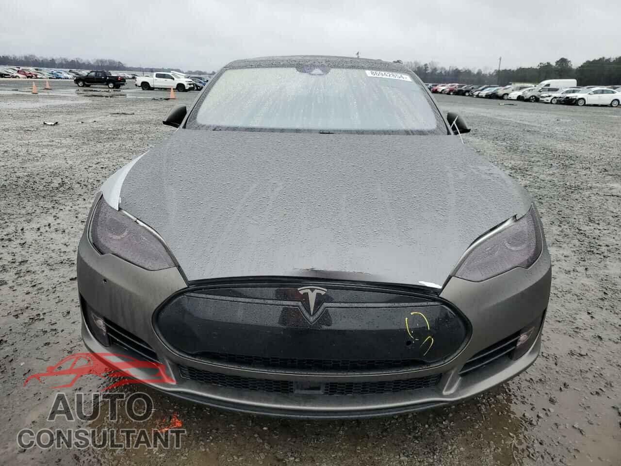 TESLA MODEL S 2015 - 5YJSA1E22FF118003