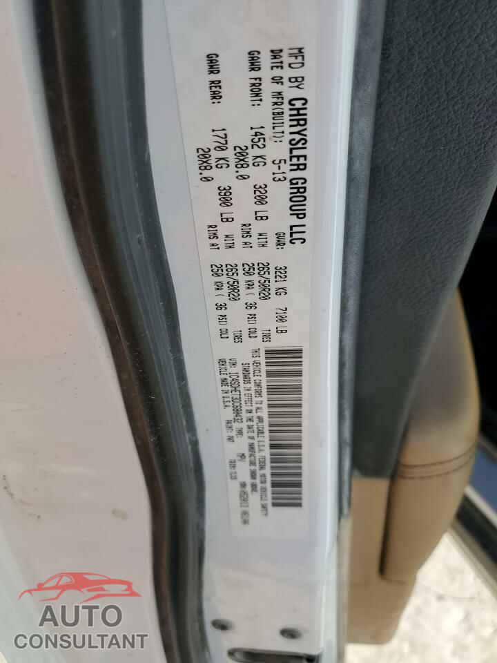 DODGE DURANGO 2013 - 1C4SDHET3DC680432