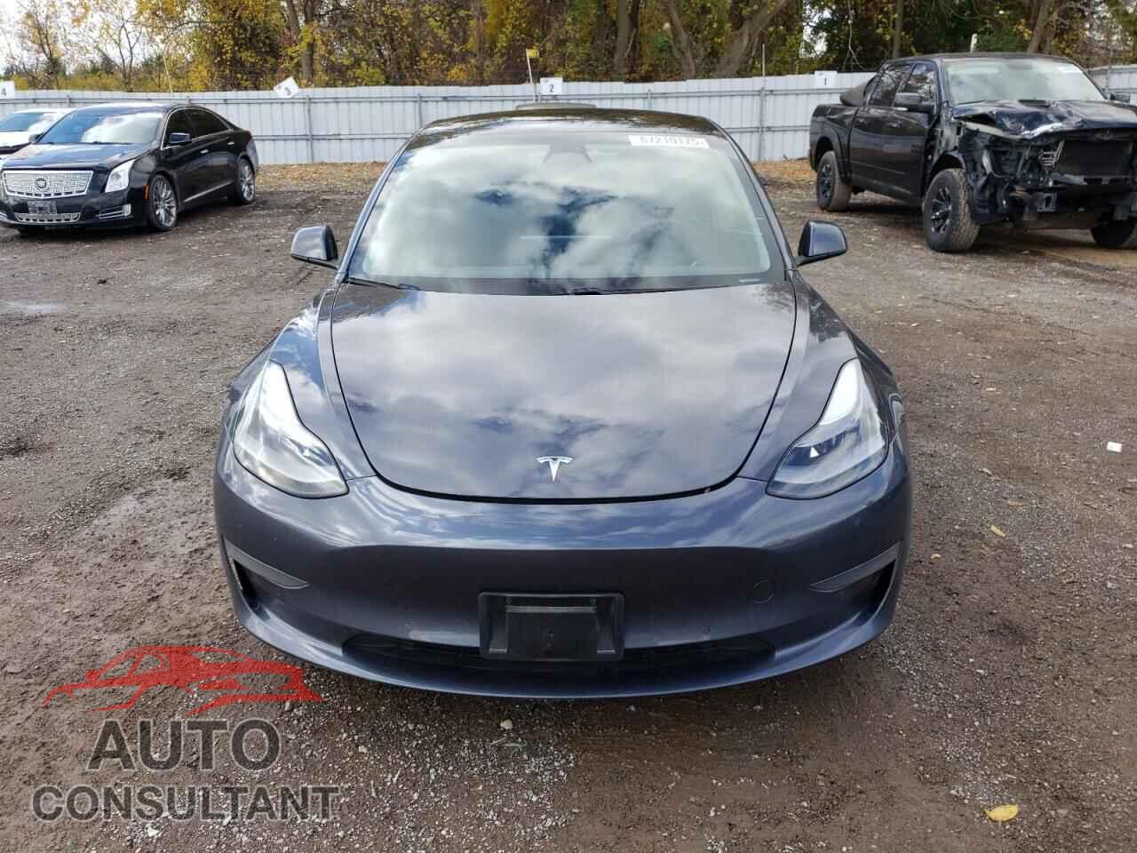 TESLA MODEL 3 2021 - 5YJ3E1EA0MF052855