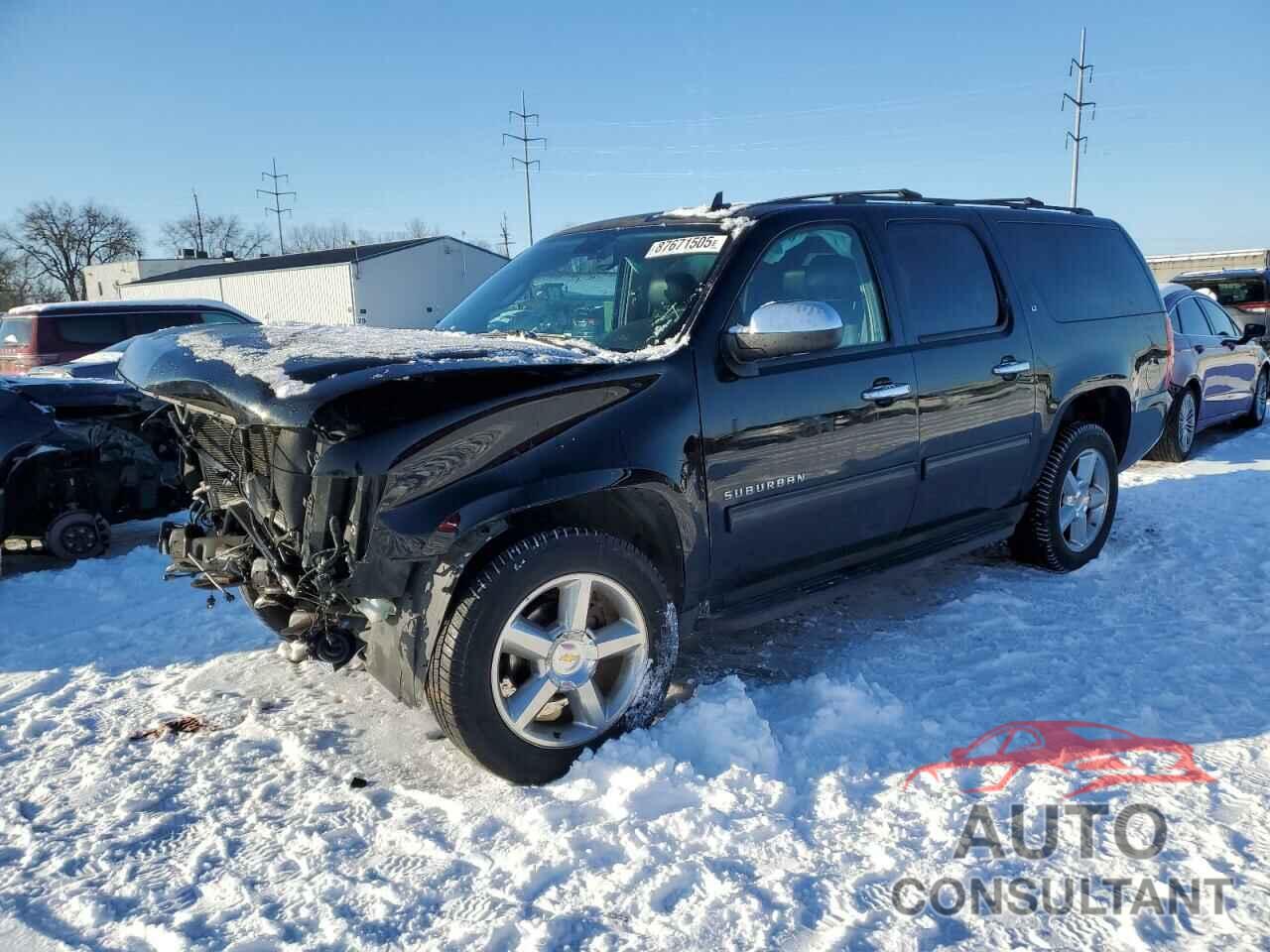 CHEVROLET SUBURBAN 2013 - 1GNSKJE76DR212103