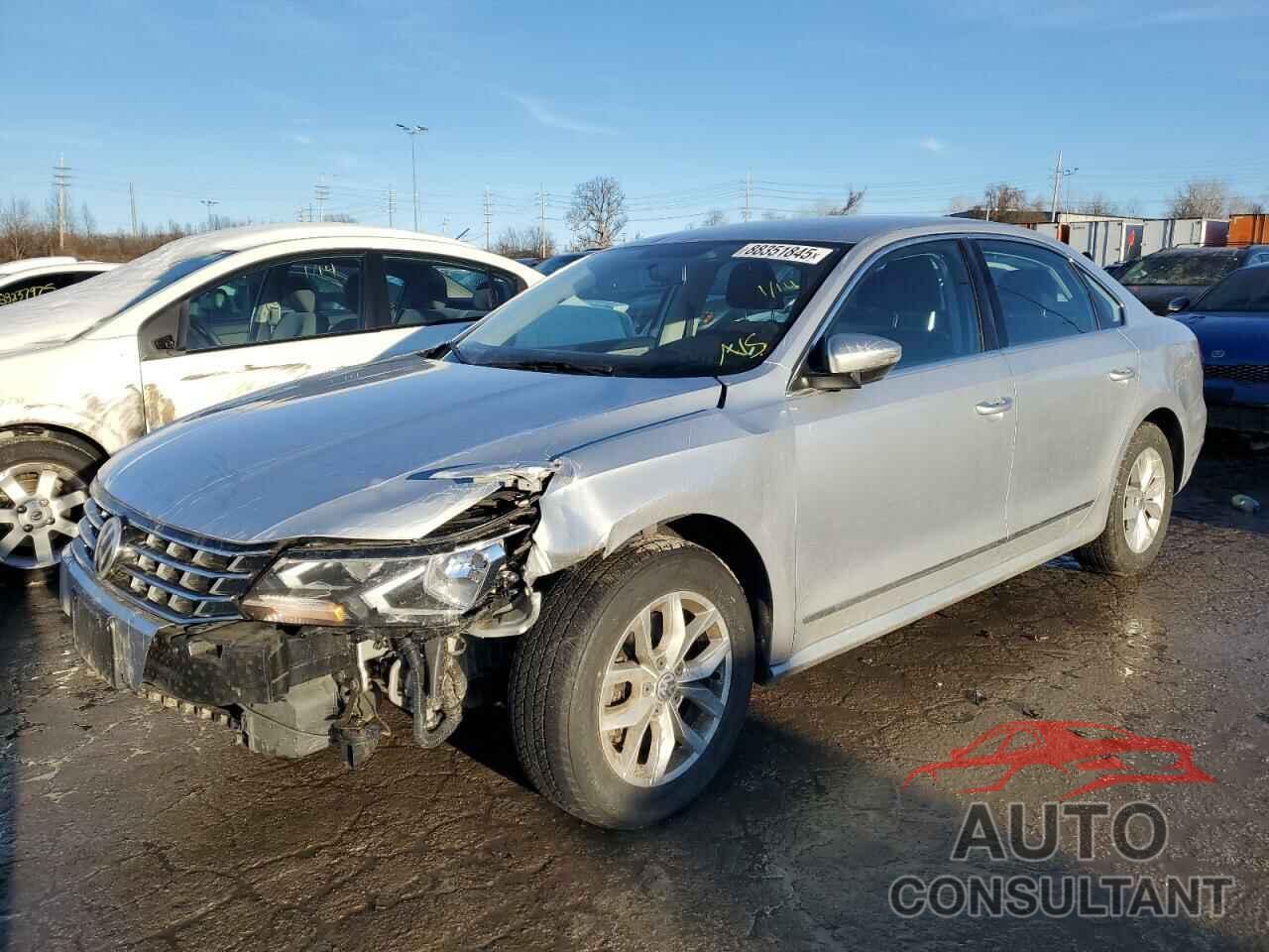 VOLKSWAGEN PASSAT 2017 - 1VWAT7A37HC054237