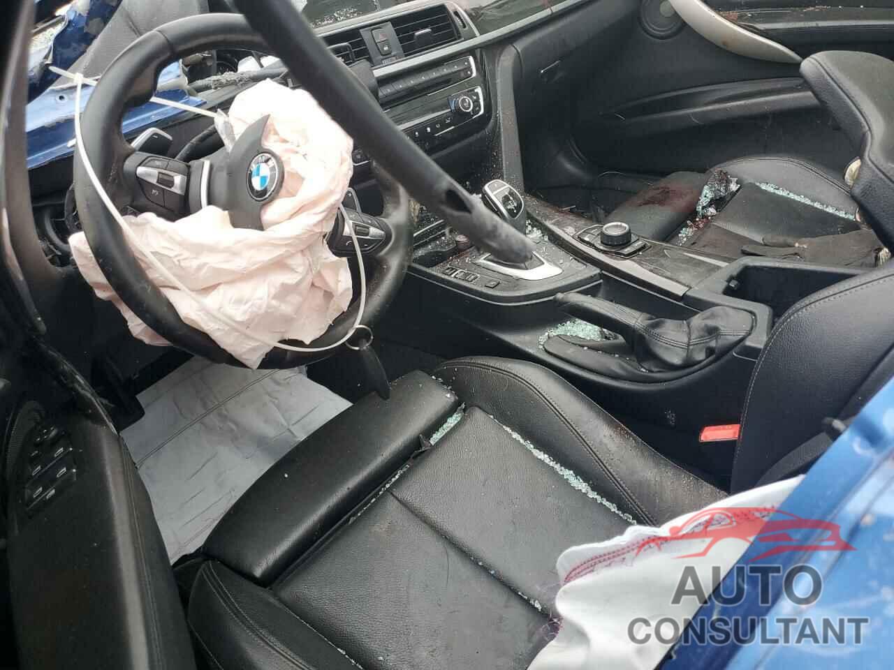 BMW 3 SERIES 2016 - WBA8B7G5XGNT95192
