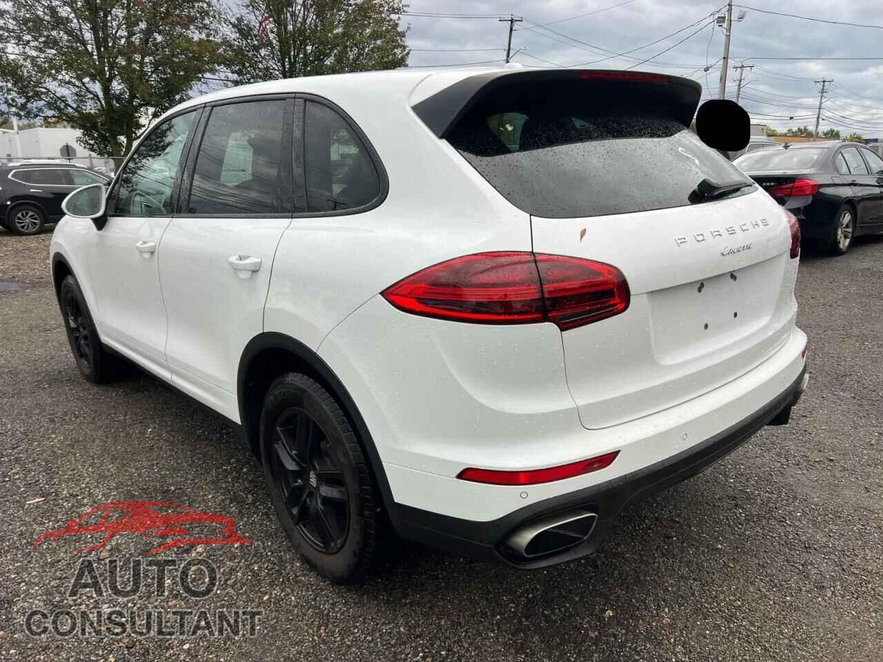PORSCHE CAYENNE 2016 - WP1AA2A26GLA08205