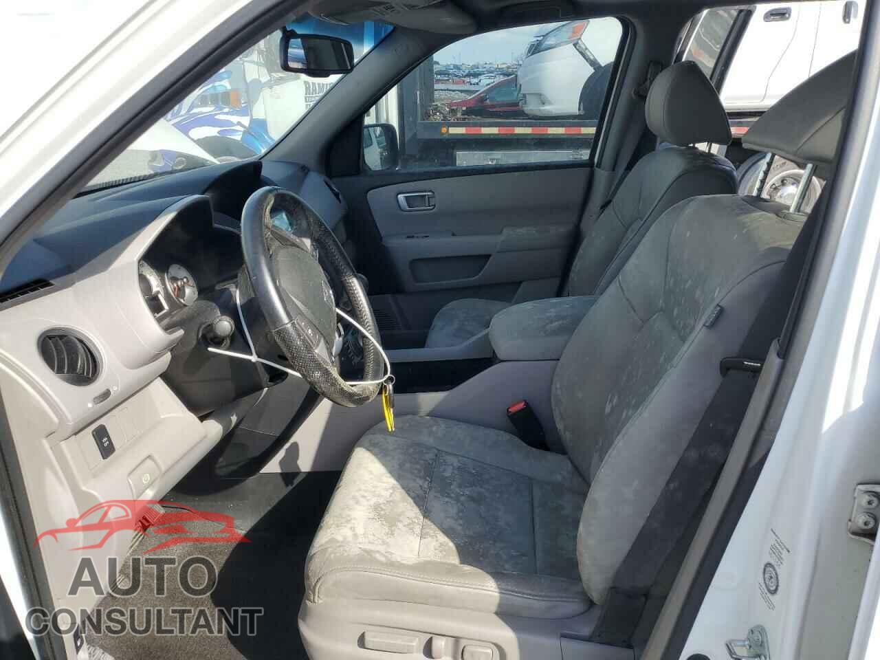 HONDA PILOT 2011 - 5FNYF3H74BB044995