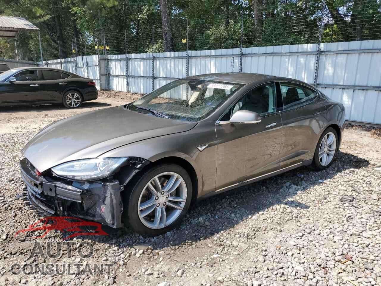 TESLA MODEL S 2015 - 5YJSA1E25FF102636