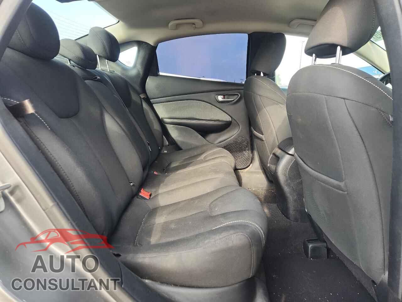 DODGE DART 2013 - 1C3CDFBAXDD302392