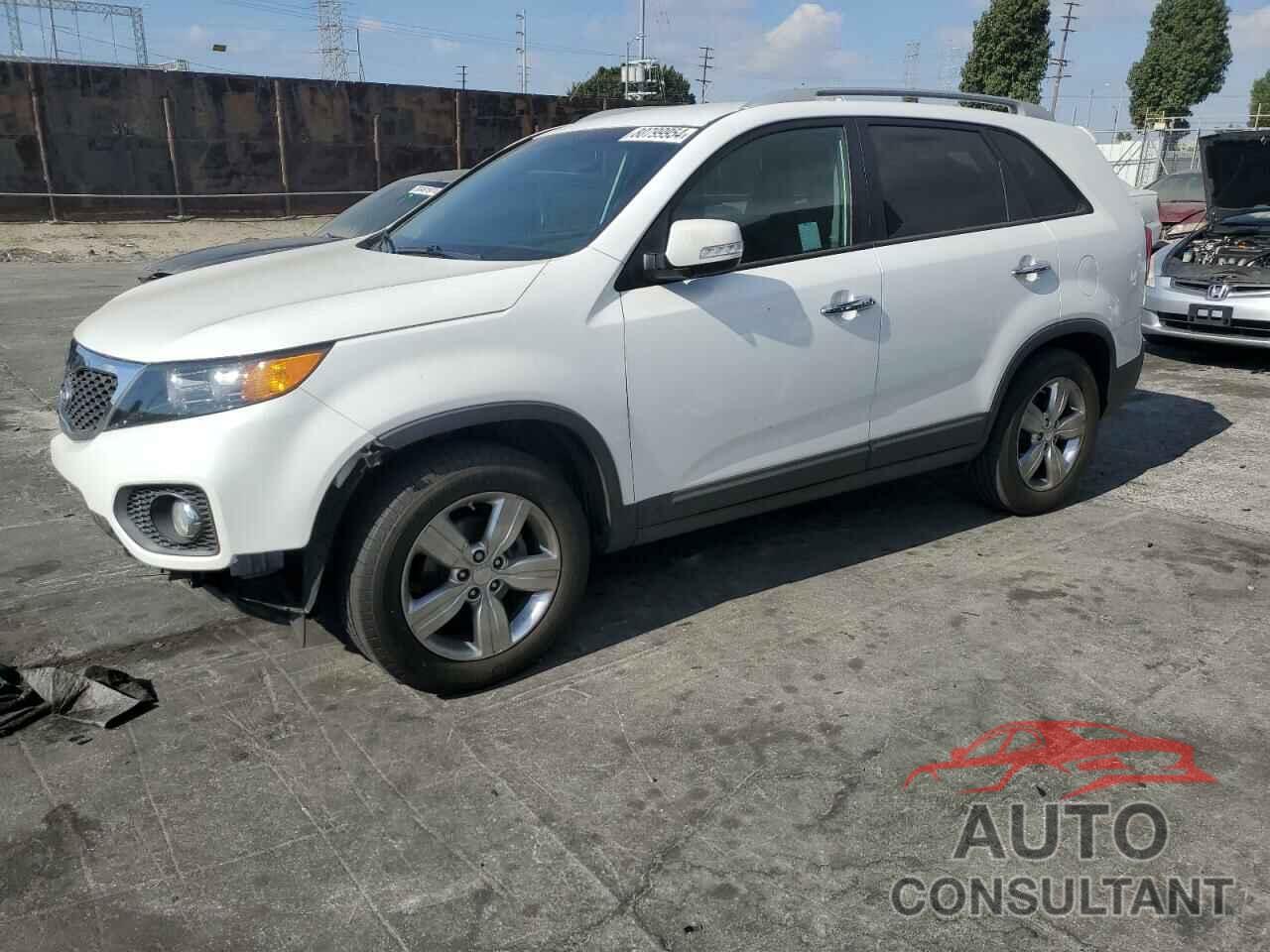 KIA SORENTO 2013 - 5XYKU4A64DG413305