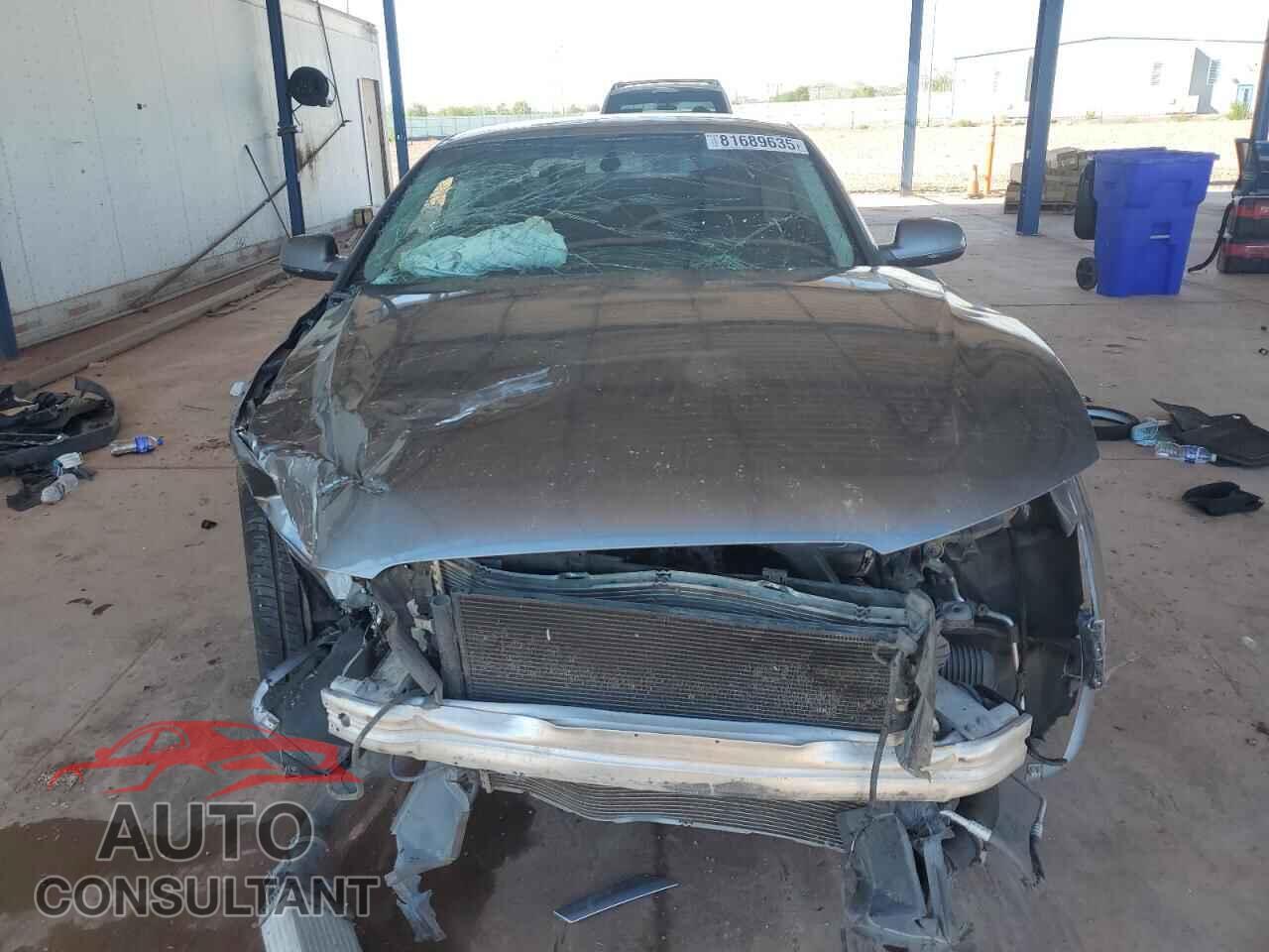 AUDI A5 2013 - WAUCFAFR4DA017033