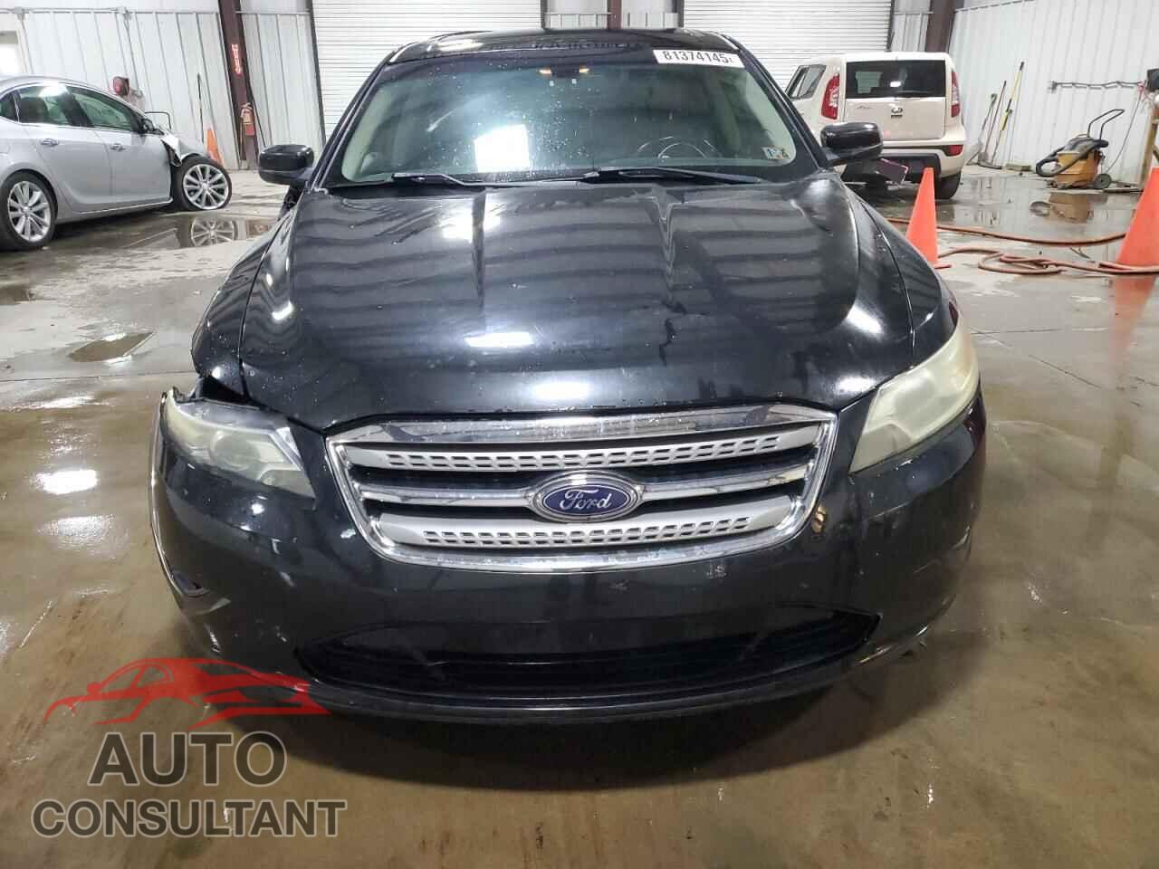 FORD TAURUS 2011 - 1FAHP2EW4BG100528
