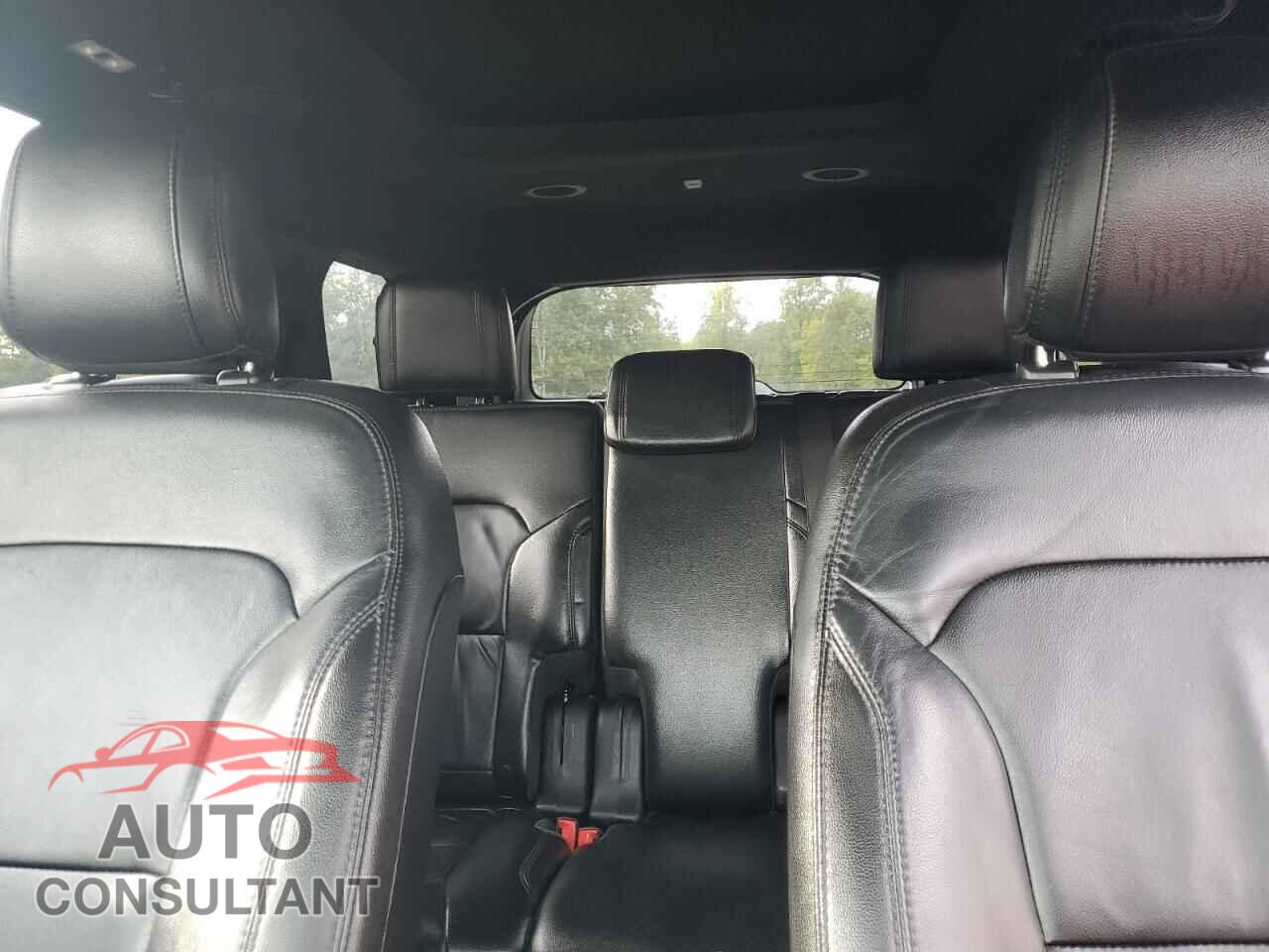 FORD EXPLORER 2018 - 1FM5K8D8XJGB37675