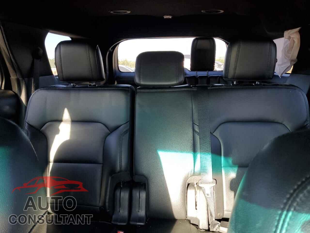 FORD EXPLORER 2017 - 1FM5K8D80HGA94099