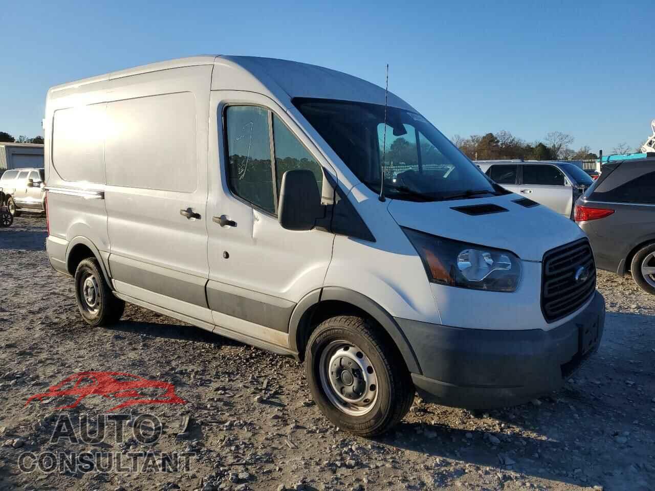 FORD TRANSIT 2018 - 1FTYR1CG6JKA51628