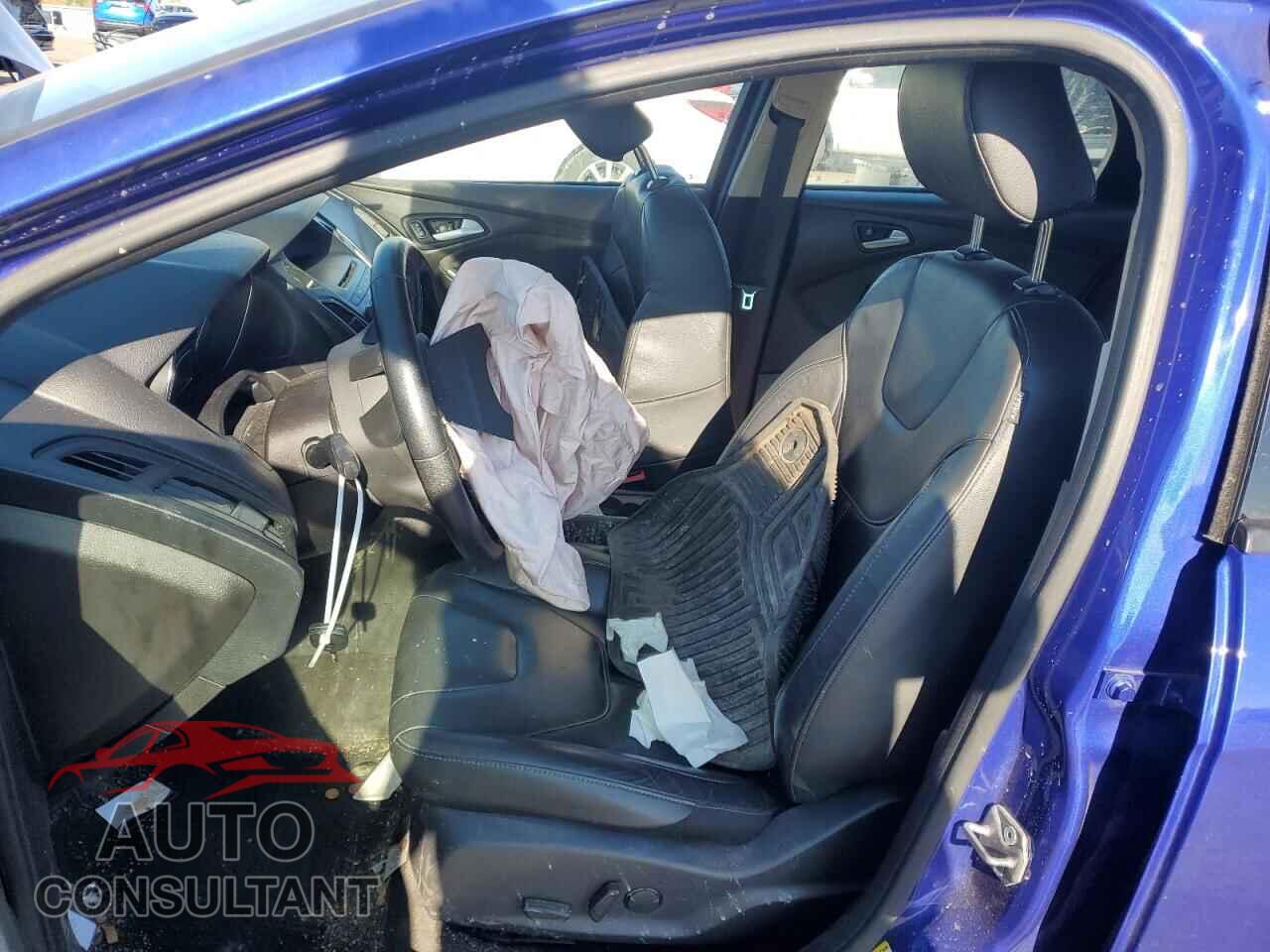 FORD FOCUS 2015 - 1FADP3F22FL324250