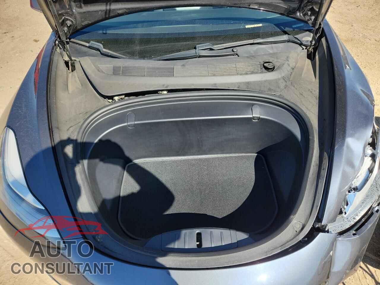 TESLA MODEL 3 2018 - 5YJ3E1EB7JF128348
